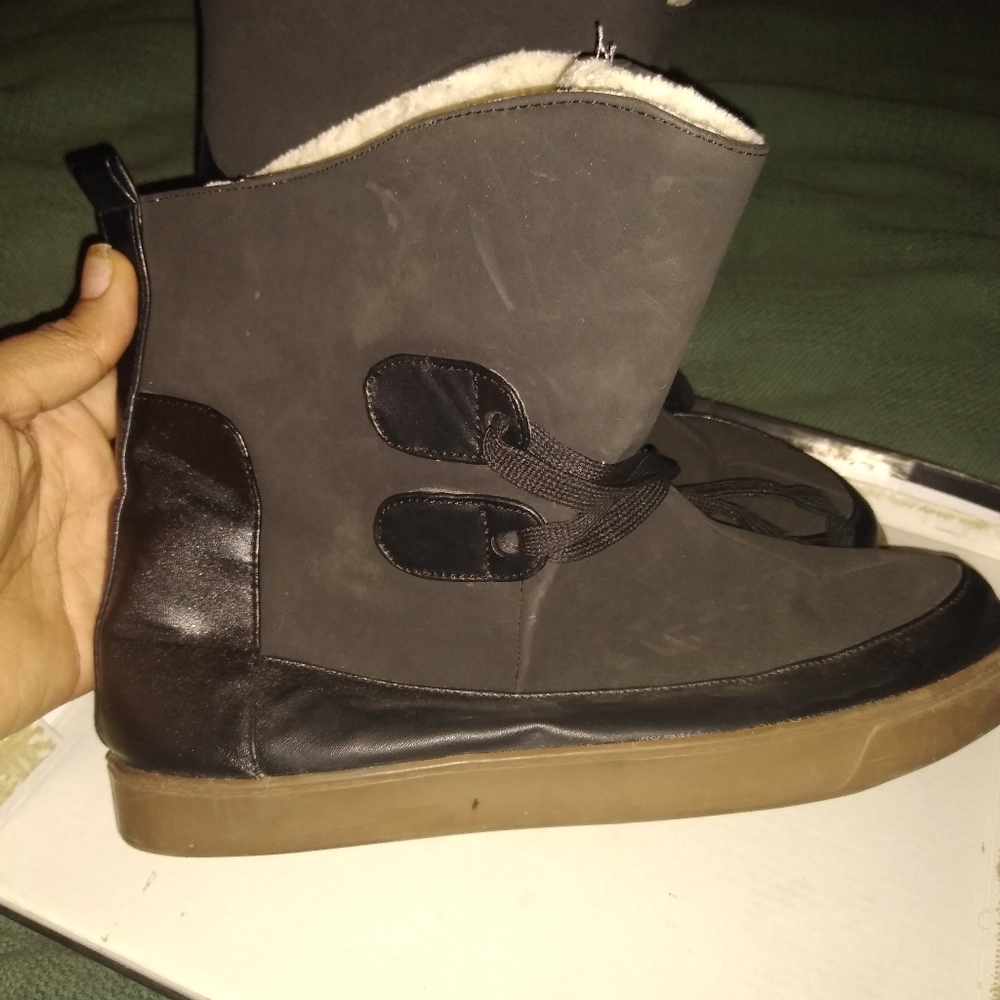 Winter ankle boots size 9w